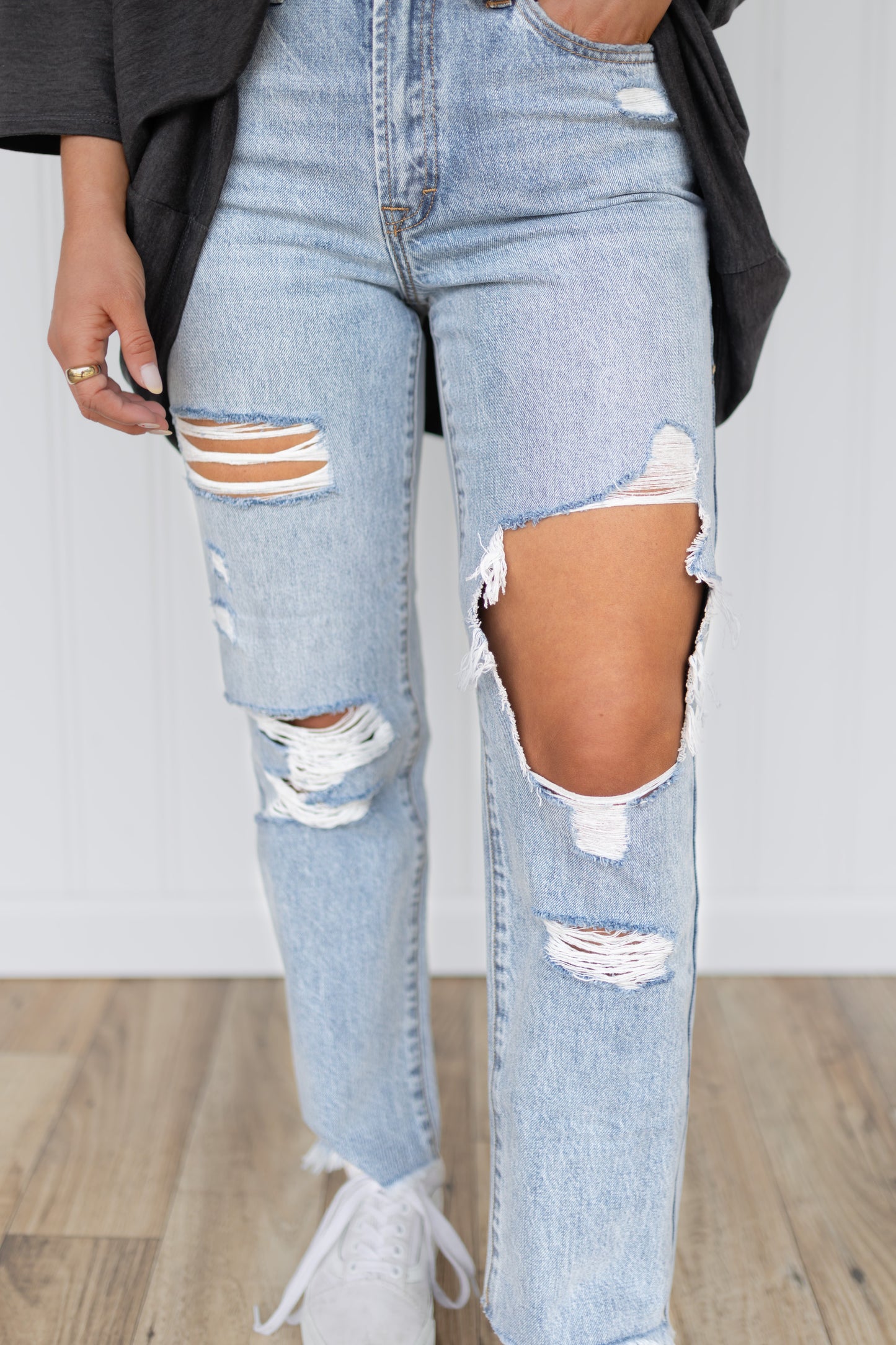 Vintage Cutout Denim / Light Wash